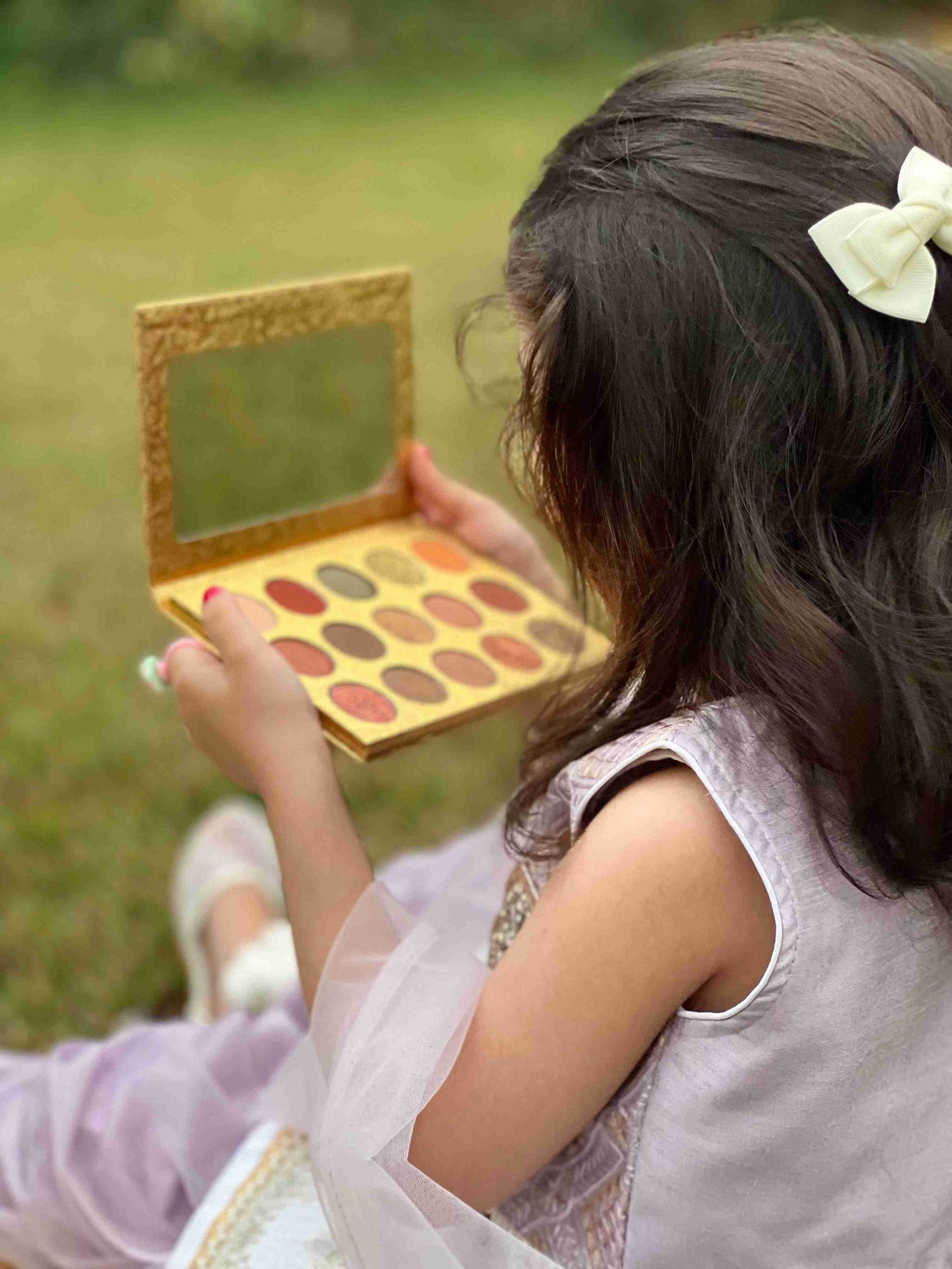 GlamAura Eyeshadow Palette: Versatile Beauty & Endless Looks - Glam Studio By Annie Usman