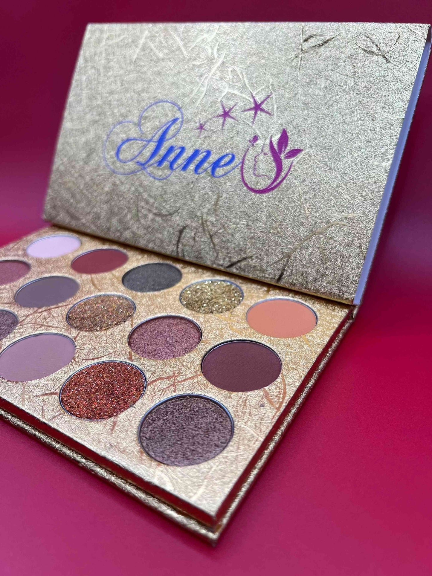 GlamAura Eyeshadow Palette: Versatile Beauty & Endless Looks - Glam Studio By Annie Usman